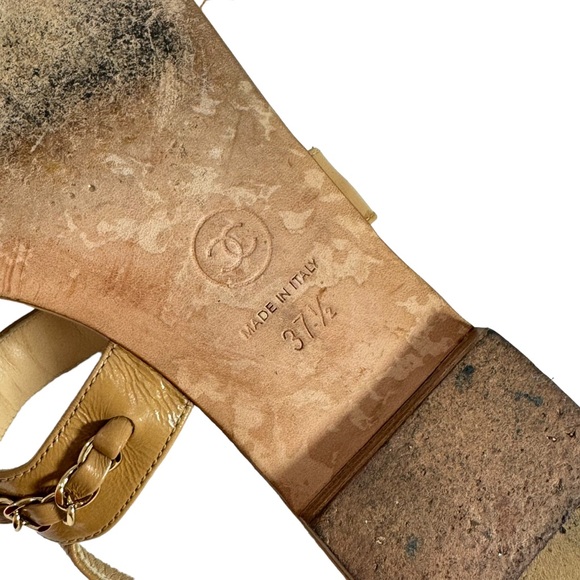 CHANEL Quilted Tan Leather & Gold Chain Strappy Sandals Marked as 37.5 - 7.5US - Picture 12 of 12